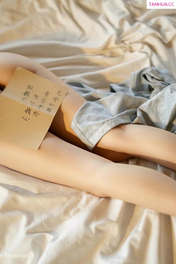   [XiuRen]高清写真图 2025.05.15 No.10278 茂木希子 日式旗袍第78张图片